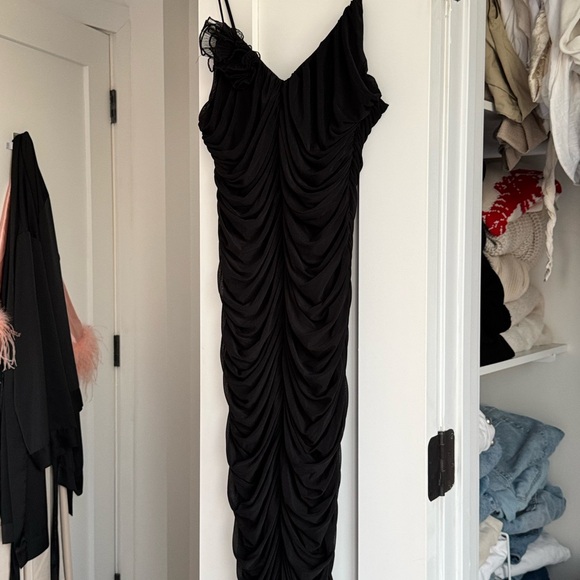 River Island Dresses & Skirts - River Island Black Ruched Midi Dress